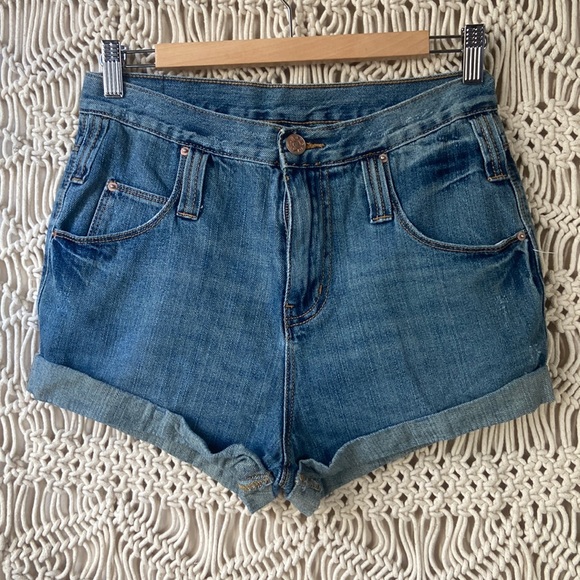 BDG high waisted cut offs with hem sz 27 - Picture 1 of 5